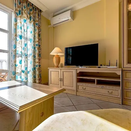 Balcones Del Duque Apartamento *